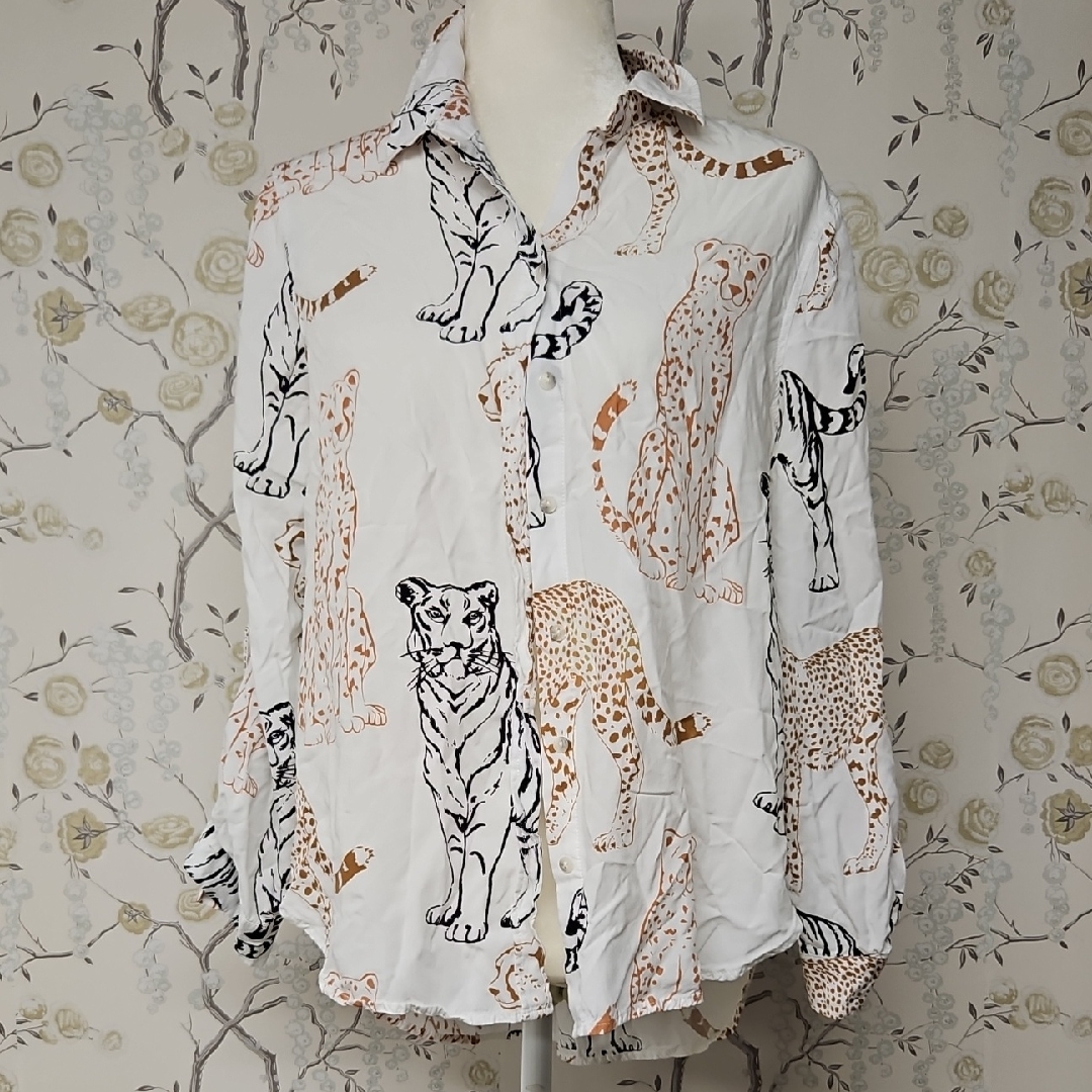 Jane + Delancey Animal Print Button-Up Shirt Rayon Size Med